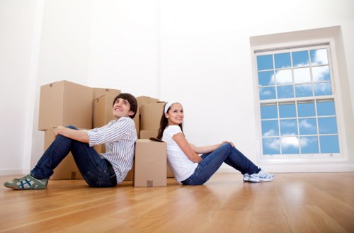 Benefits of using a moving truck for storage
