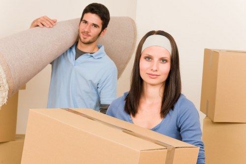 High-quality packing materials and tools